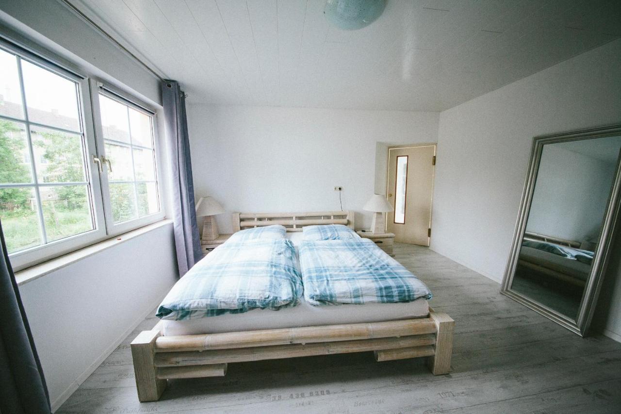Grosse & Voll Ausgestattete Apartments, Studios, Doppelzimmer, Workspace, Parkplatz, Netflix, Prime & Schnelles Wifi In Ruhiger Lage Mit Garten Rudolstadt Ngoại thất bức ảnh