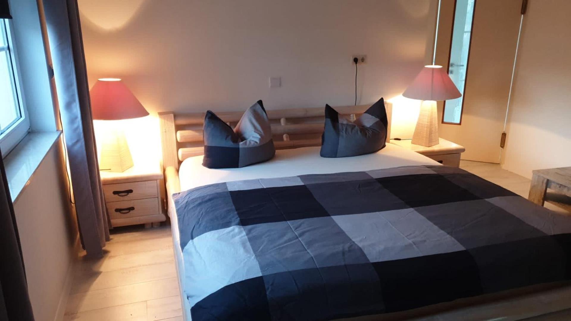 Grosse & Voll Ausgestattete Apartments, Studios, Doppelzimmer, Workspace, Parkplatz, Netflix, Prime & Schnelles Wifi In Ruhiger Lage Mit Garten Rudolstadt Ngoại thất bức ảnh