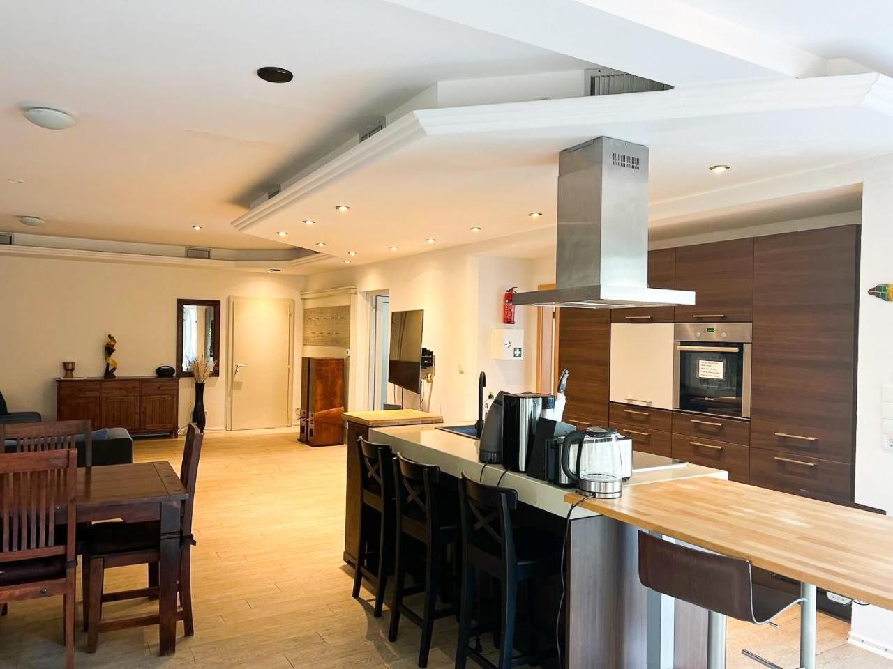 Grosse & Voll Ausgestattete Apartments, Studios, Doppelzimmer, Workspace, Parkplatz, Netflix, Prime & Schnelles Wifi In Ruhiger Lage Mit Garten Rudolstadt Ngoại thất bức ảnh